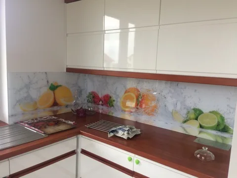 Szkło laminowane — realizacja zakładu Jakub Hołub